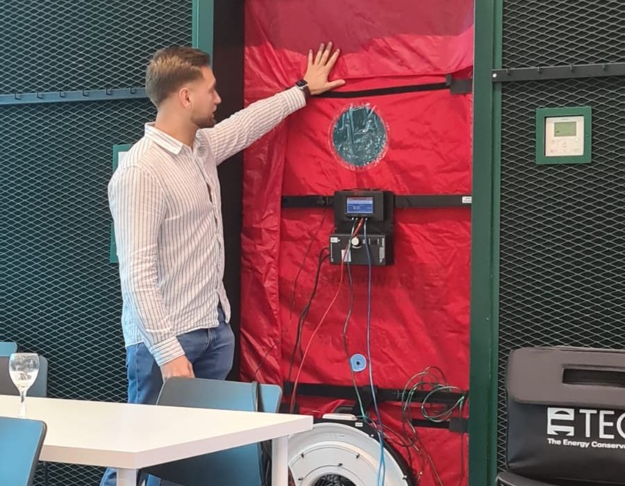 Nakon prethodno održanog događaja u Osijeku, REA Sjever je u Varaždinu održala trening edukaciju na temu povećanja energetske učinkovitosti u zgradama s ciljem informiranja o mogućnostima energetskih obnova postojećih zgrada prema najnovijim standardima.